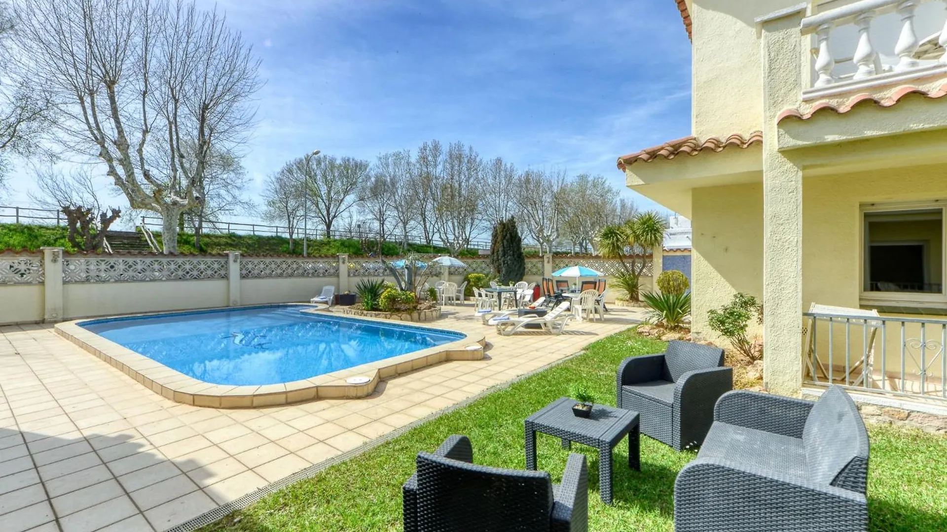 Apartment Muga-7 By Interhome Empuriabrava
